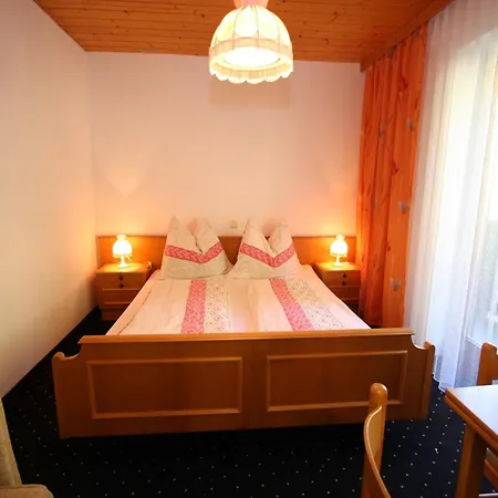 Appartement In Near Lift *